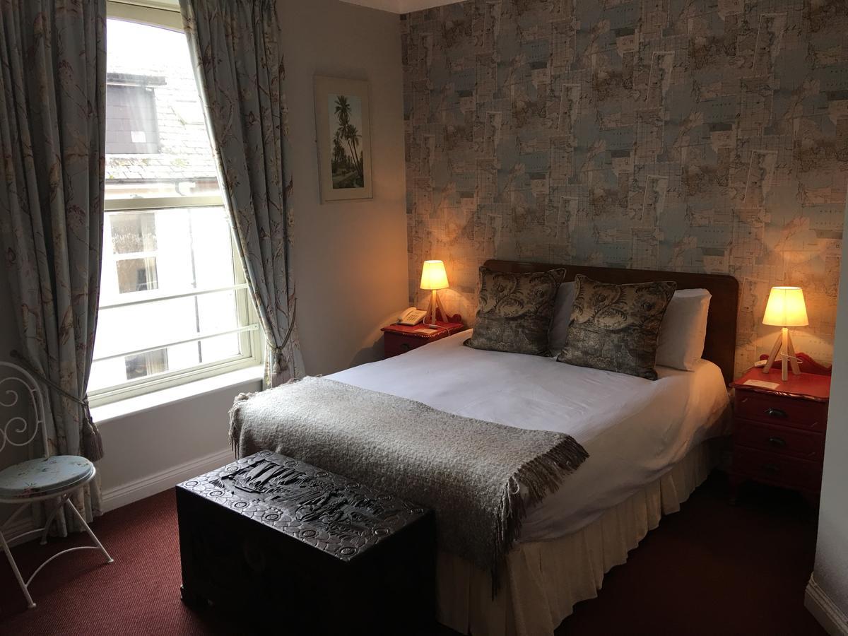 O Donovans Hotel 2*